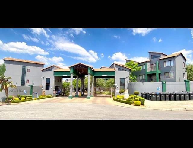 2 BEDROOM PROPERTY TO RENT IN HONEYDEW GROVE